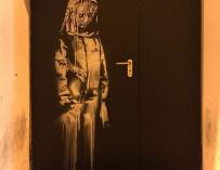 La obra de banksy que ha sido sustraída de la Sala parisina