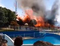 Captura de un vídeo del incendio cerca del parque acuático. /L.I.