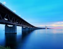 El puente Oresund que une Dinamarca y Suecia