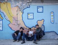 Migrantes centroamericanos en un albergue en México
