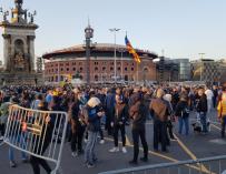 Miembros de los CDR cortan el tráfico en la Plaza de España