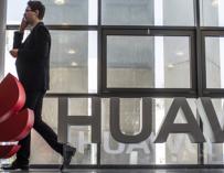 Huawei pasa de puntillas por la crisis abierta con Defensa