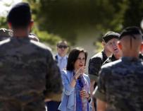 La ministra de Defensa, Margarita Robles, visita la Brigada “ Guadarrama” XI, en la base militar El Goloso. / EFE
