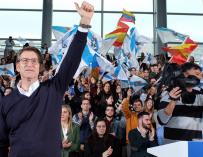Feijóo arranca la precampaña gallega con un mensaje a Génova: es un político libre