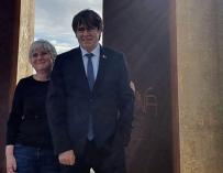 La exconsellera Clara Ponsatí y el expresidente de la Generalitat Carles Puigdemont - @KRLS