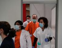 Fotografía de médicos luchando contra el coronavirus en Madrid.