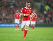 Gareth Bale jugando con Gales
