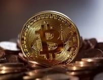 El Bitcoin paga las dudas regulatorias. /Michael Wuensch/ Pixabay