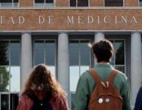 Sanidad reclutó a estudiantes de Medicina sin los decanos