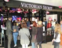 Victoria's Secret abre su primera tienda en un centro comercial en Maremagnum (Barcelona)