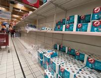 El papel higiénico se agota en los supermercados