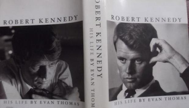 Fotografía del libro Robert Kennedy de Evan Thomas.